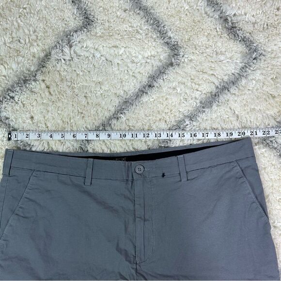 Apt. 9 Men's Charcoal Flat Front Shorts - Picture 5 of 6